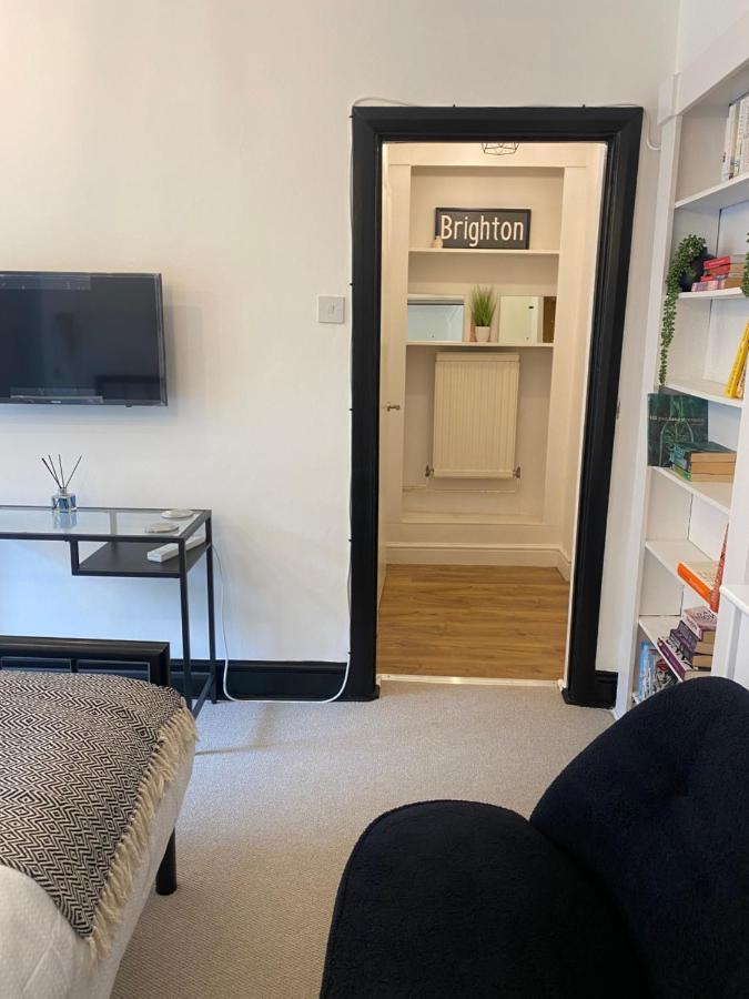 Stylish Central Basement Studio, With Outdoor Space Μπράιτον Εξωτερικό φωτογραφία